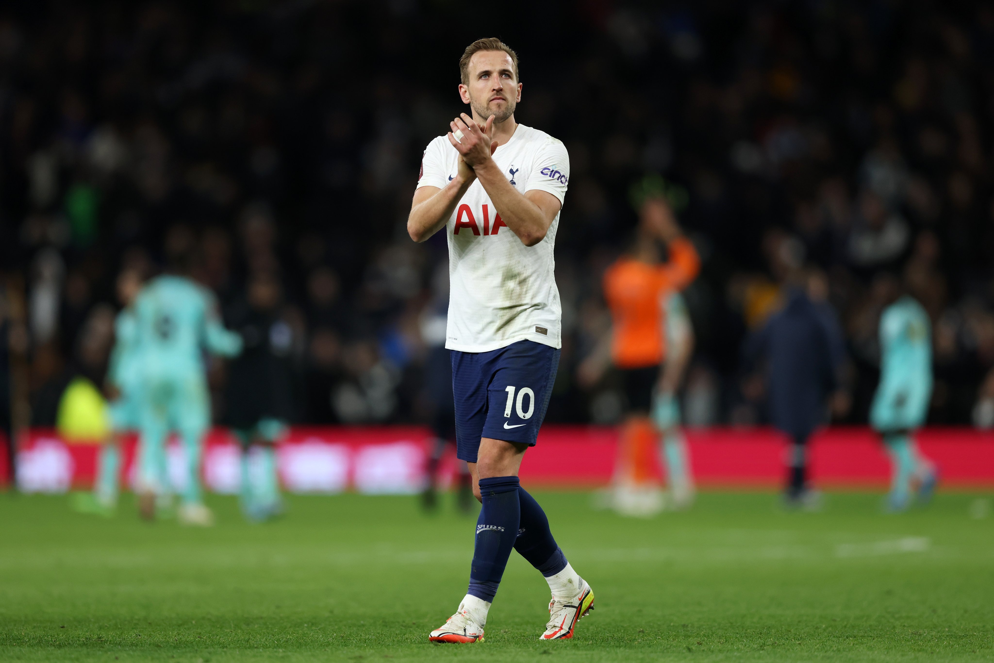 Sheringham urges Kane to leave Spurs