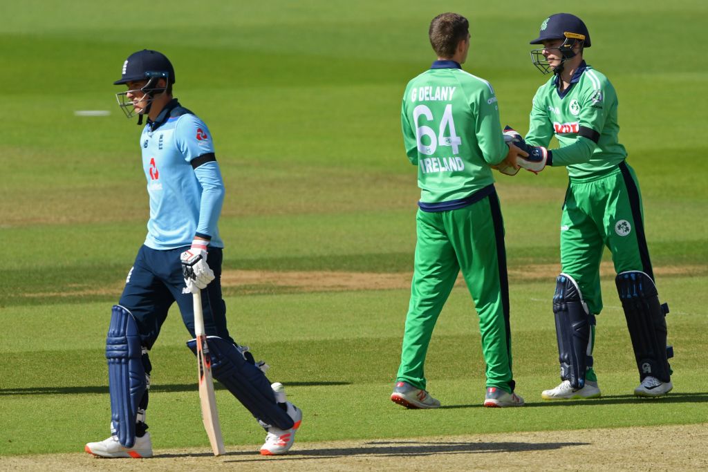 Twitter reacts to Lorcan ‘Dhoni�Tucker’s amazing flick to send Rashid packing