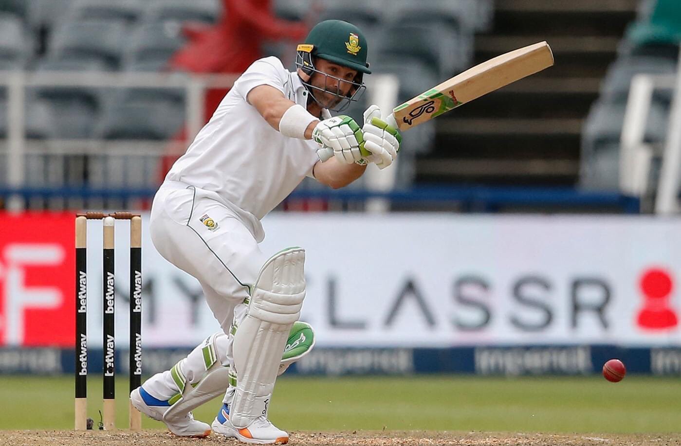 WATCH | ‘Determined�?Dean Elgar gets cleaned up by James Anderson in a bizarre manner at Lord’s