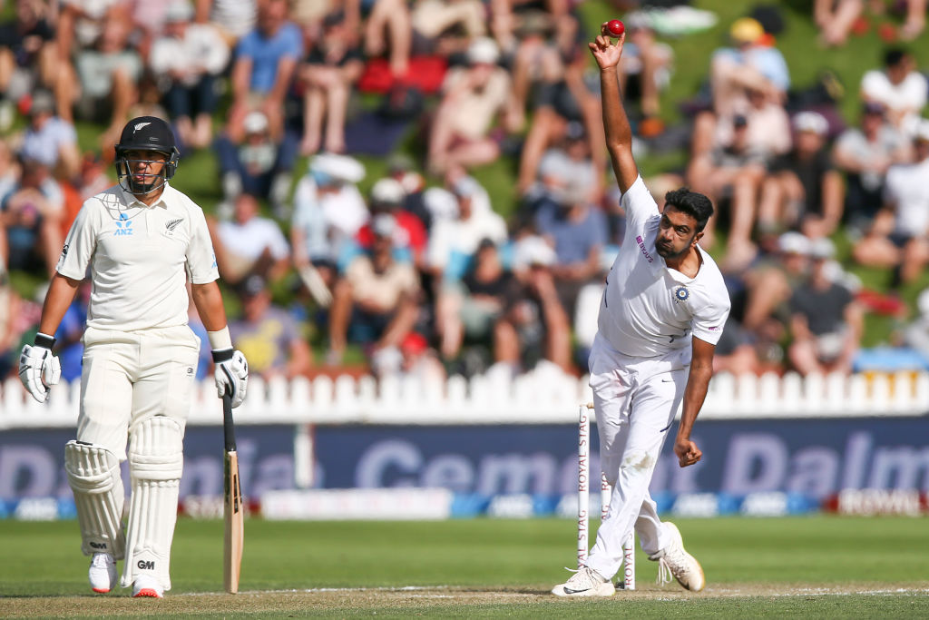 Ravichandran Ashwin needs to decide if he is an off-spinner or not, feels Dilip Doshi
