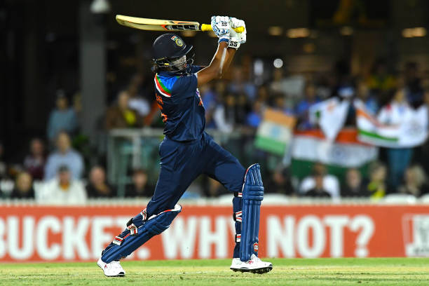 INDW vs AUSW | Twitter reacts as Jhulan Goswami 'finishes off in style' to end Australia's 26-match unbeaten streak