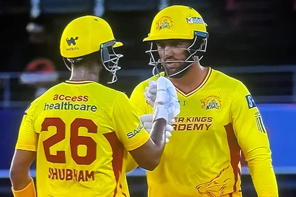 Donovan Ferreira and Shubham Ranjane during their partnership for TSK against LAKR in MLC 2025