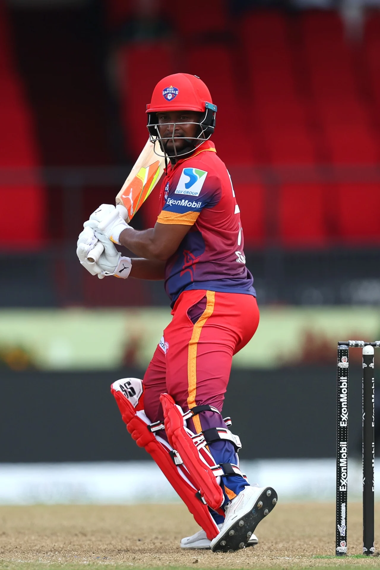 Shakib Al Hasan of Dubai Capitals in action