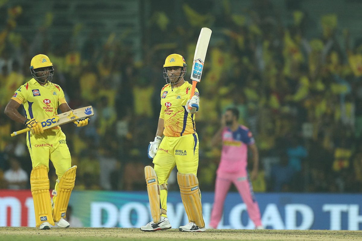 IPL 2019 | Cricketing fraternity goes wild as 'Baahubali' Dhoni takes CSK from 55 in 10 overs to 175 in 20 overs