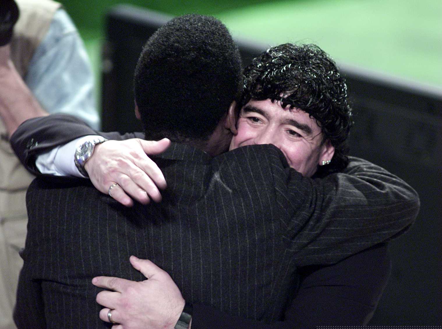 Pele, Maradona bury the past at UEFA exhibition match